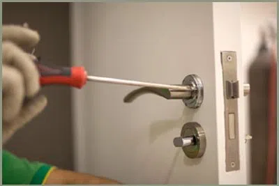 Locksmith Solution Services Channelview, TX 281-671-0936 - 68-44-8